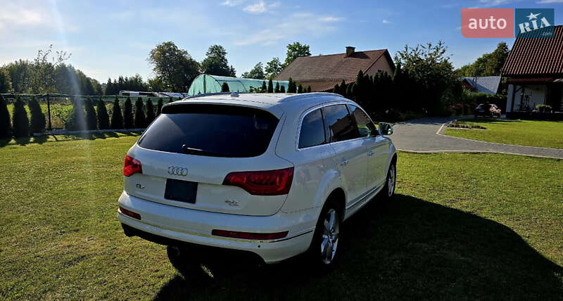 Позашляховик / Кросовер Audi Q7 2015 в Рівному
