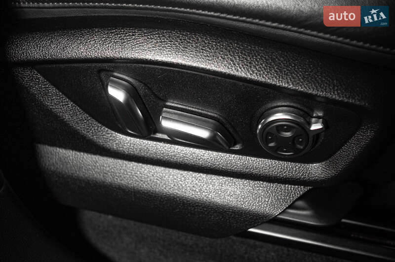 Позашляховик / Кросовер Audi Q7 2017 в Одесі