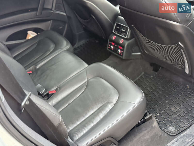 Внедорожник / Кроссовер Audi Q7 2011 в Киеве