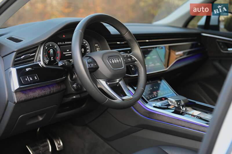 Позашляховик / Кросовер Audi Q7 2020 в Одесі