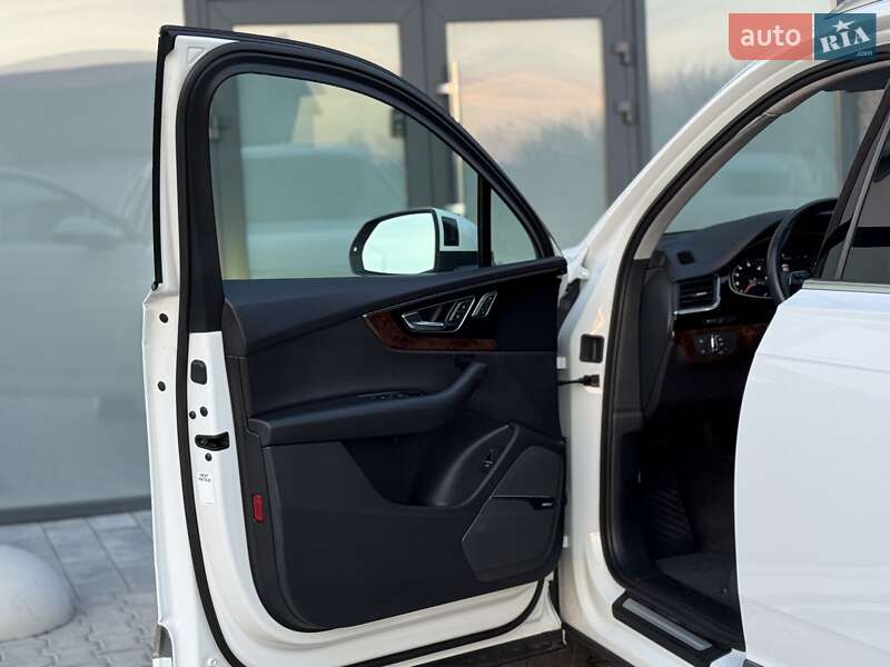 Внедорожник / Кроссовер Audi Q7 2017 в Тернополе фото 40 Внедорожник / Кроссовер Audi Q7 2017 в Тернополе