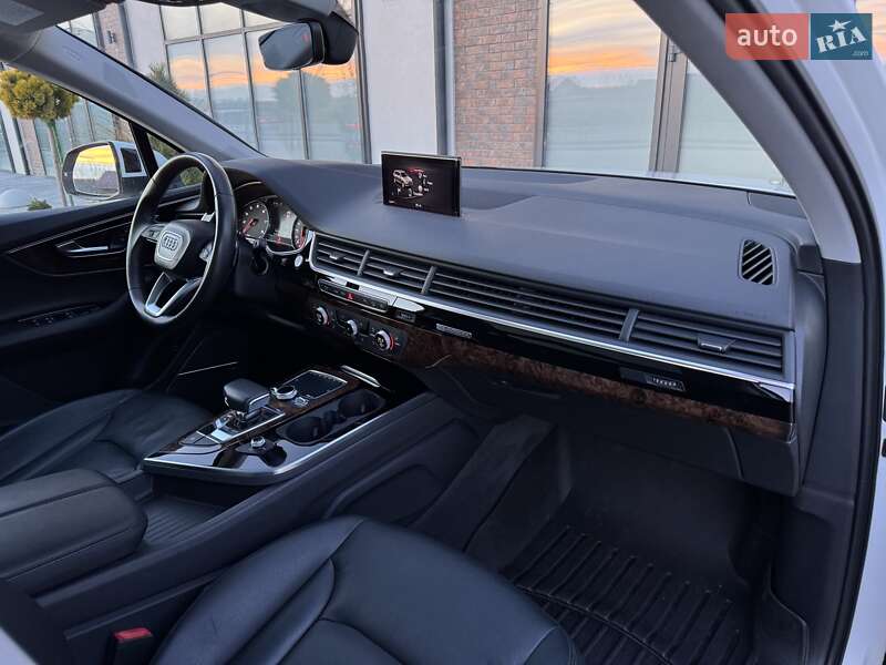 Внедорожник / Кроссовер Audi Q7 2017 в Тернополе фото 58 Внедорожник / Кроссовер Audi Q7 2017 в Тернополе
