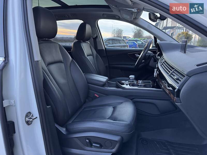 Внедорожник / Кроссовер Audi Q7 2017 в Тернополе фото 60 Внедорожник / Кроссовер Audi Q7 2017 в Тернополе