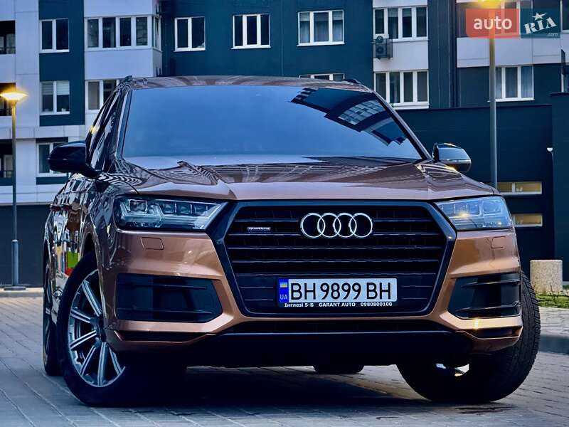 Позашляховик / Кросовер Audi Q7 2017 в Одесі