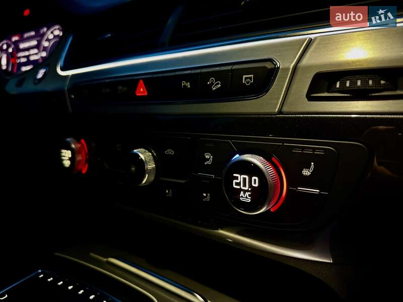 Позашляховик / Кросовер Audi Q7 2017 в Одесі