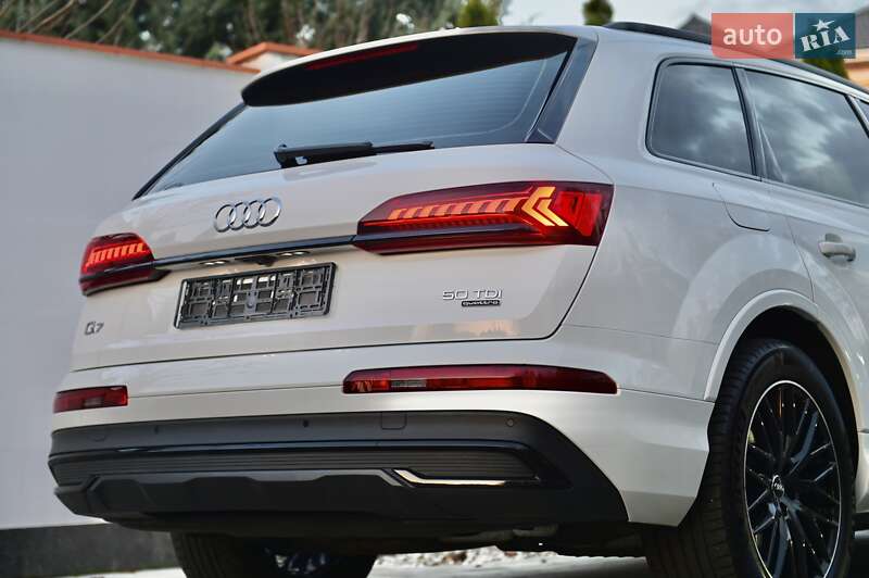 Позашляховик / Кросовер Audi Q7 2020 в Одесі