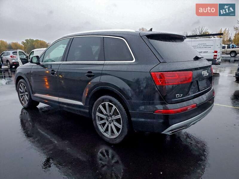 Внедорожник / Кроссовер Audi Q7 2017 в Запорожье
