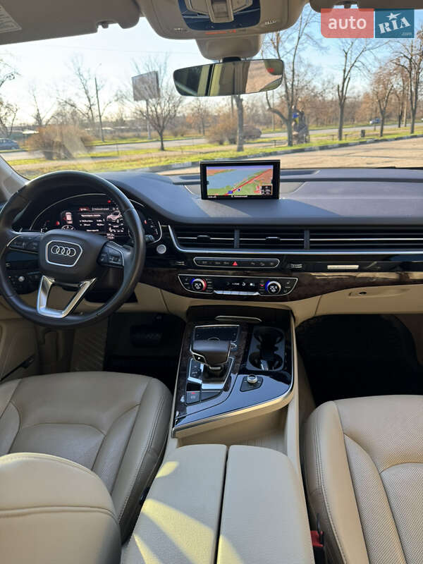 Внедорожник / Кроссовер Audi Q7 2018 в Одессе