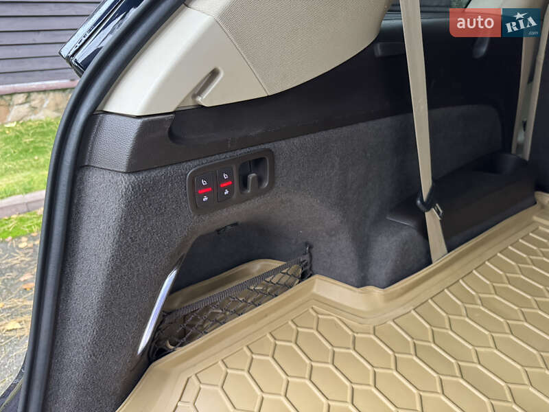 Позашляховик / Кросовер Audi Q7 2017 в Києві