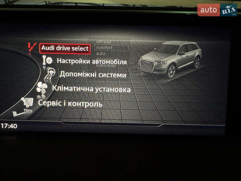 Позашляховик / Кросовер Audi Q7 2017 в Києві