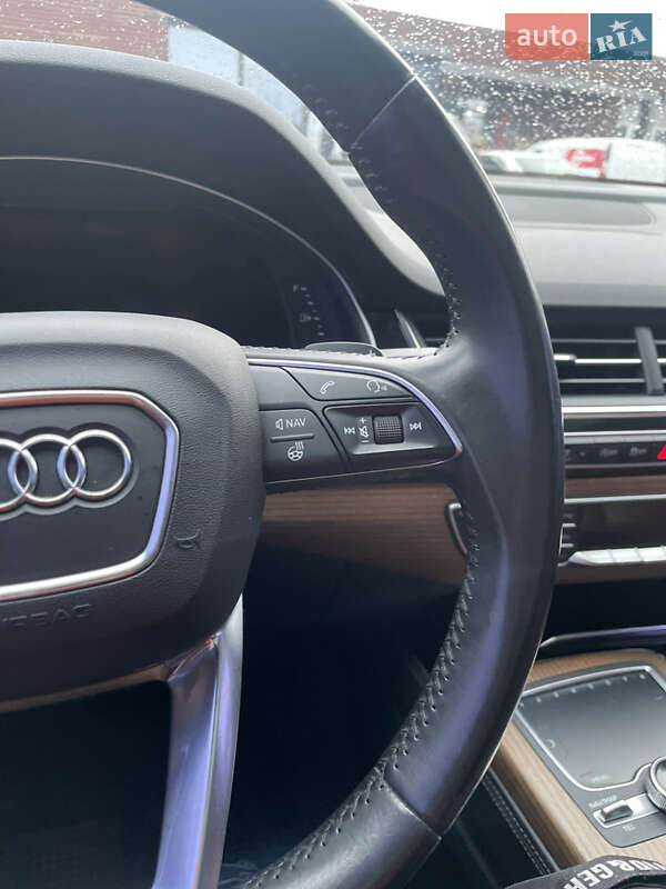 Внедорожник / Кроссовер Audi Q7 2016 в Луцке фото 44 Внедорожник / Кроссовер Audi Q7 2016 в Луцке