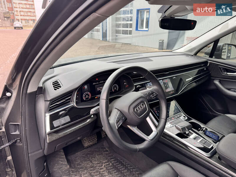 Внедорожник / Кроссовер Audi Q7 2020 в Ровно