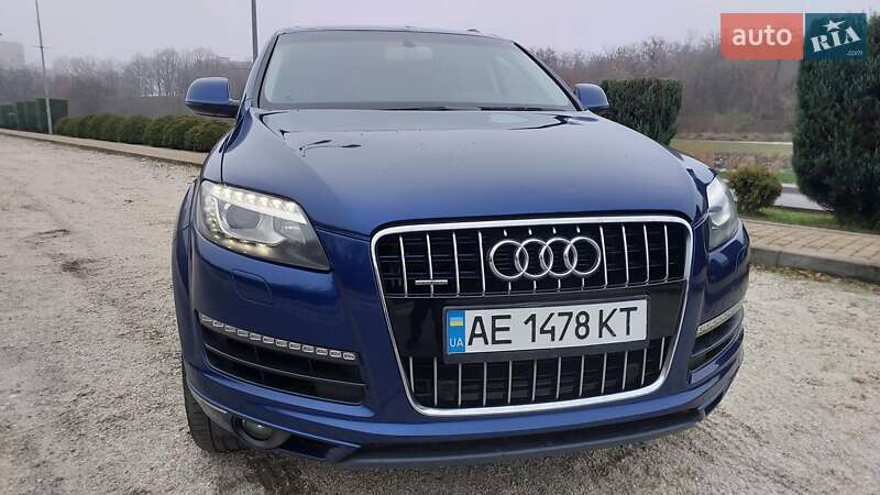 Внедорожник / Кроссовер Audi Q7 2015 в Днепре