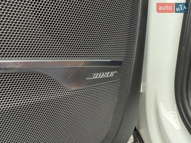 Позашляховик / Кросовер Audi Q7 2016 в Києві