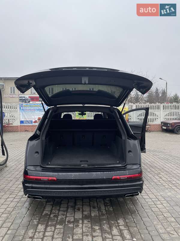 Позашляховик / Кросовер Audi Q7 2015 в Івано-Франківську