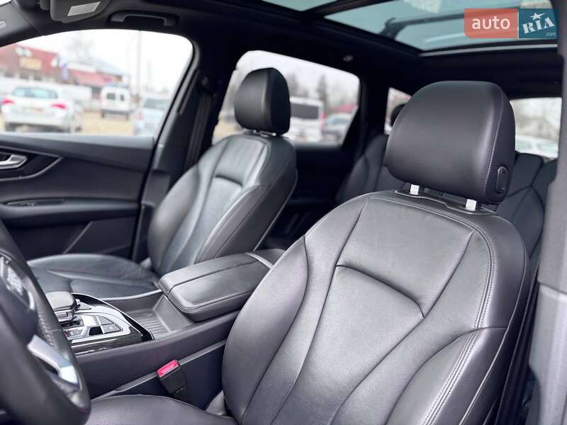 Внедорожник / Кроссовер Audi Q7 2017 в Коломые