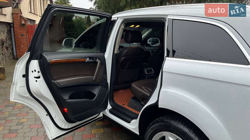 Позашляховик / Кросовер Audi Q7 2015 в Хмельницькому