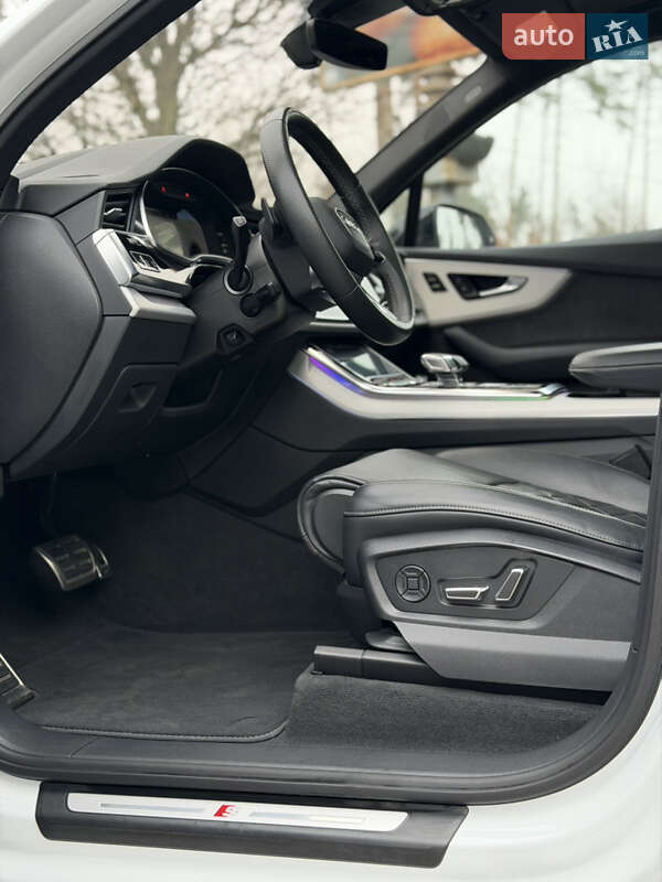 Внедорожник / Кроссовер Audi Q7 2021 в Киеве фото 26 Внедорожник / Кроссовер Audi Q7 2021 в Киеве