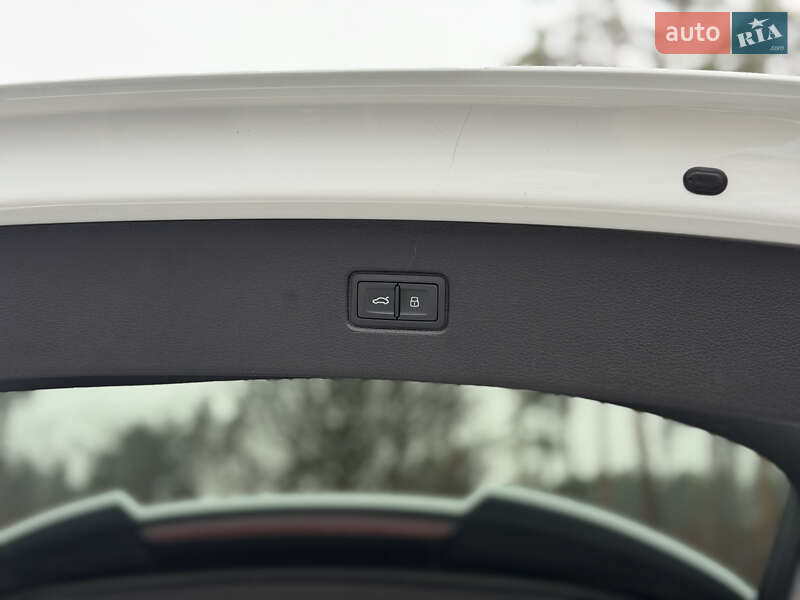 Внедорожник / Кроссовер Audi Q7 2021 в Киеве фото 45 Внедорожник / Кроссовер Audi Q7 2021 в Киеве
