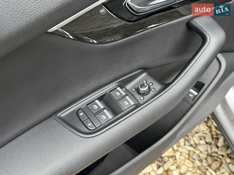 Позашляховик / Кросовер Audi Q7 2015 в Стрию