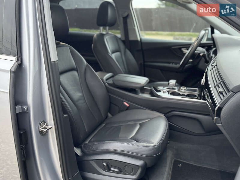 Позашляховик / Кросовер Audi Q7 2015 в Стрию