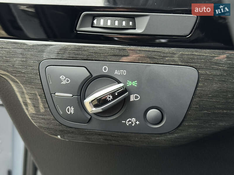 Позашляховик / Кросовер Audi Q7 2015 в Стрию