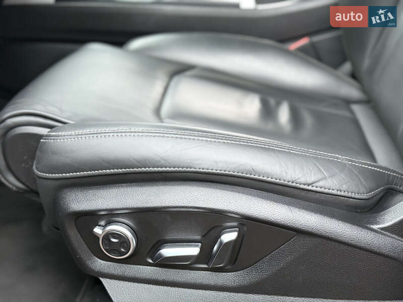 Внедорожник / Кроссовер Audi Q7 2017 в Ровно