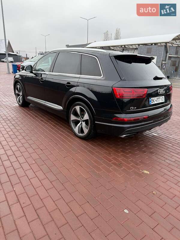 Внедорожник / Кроссовер Audi Q7 2015 в Сарнах фото 7 Внедорожник / Кроссовер Audi Q7 2015 в Сарнах