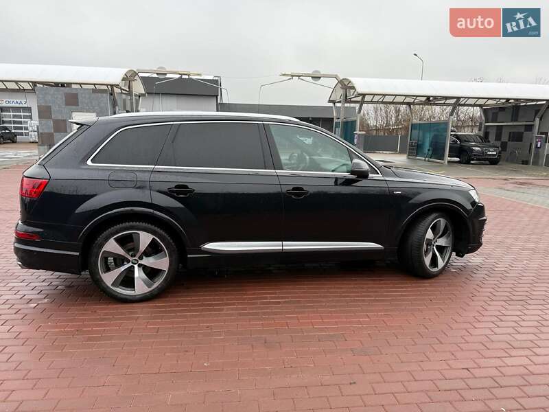 Внедорожник / Кроссовер Audi Q7 2015 в Сарнах фото 9 Внедорожник / Кроссовер Audi Q7 2015 в Сарнах