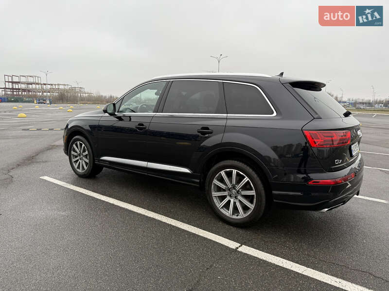 Позашляховик / Кросовер Audi Q7 2017 в Києві фото 16 Позашляховик / Кросовер Audi Q7 2017 в Києві