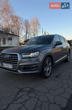 Внедорожник / Кроссовер Audi Q7 2017 в Киеве