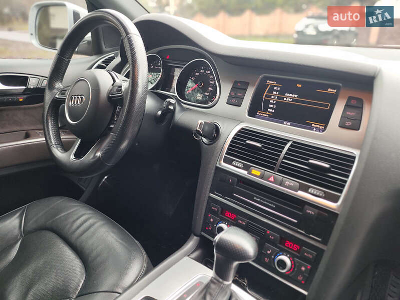 Позашляховик / Кросовер Audi Q7 2014 в Вінниці