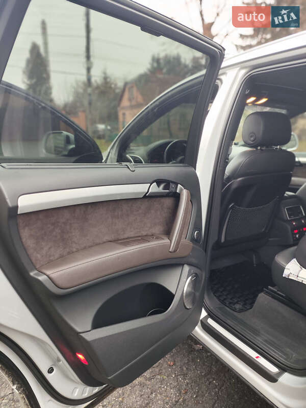 Позашляховик / Кросовер Audi Q7 2014 в Вінниці