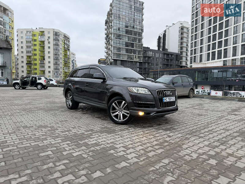 Позашляховик / Кросовер Audi Q7 2011 в Львові