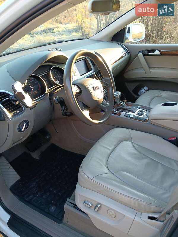 Внедорожник / Кроссовер Audi Q7 2015 в Ужгороде фото 12 Внедорожник / Кроссовер Audi Q7 2015 в Ужгороде