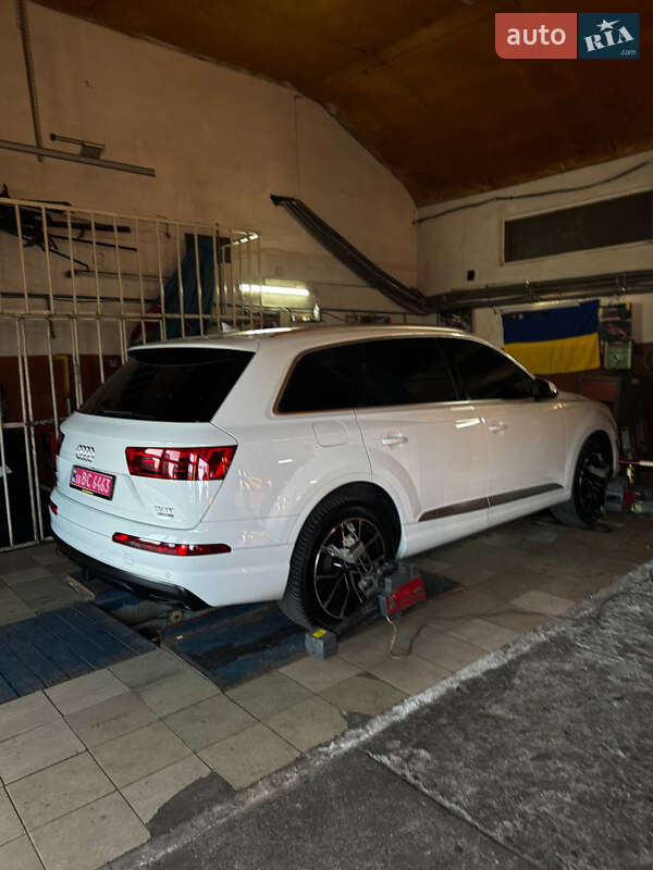 Внедорожник / Кроссовер Audi Q7 2017 в Кривом Роге фото 26 Внедорожник / Кроссовер Audi Q7 2017 в Кривом Роге