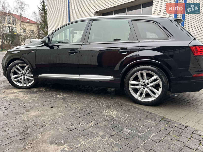 Внедорожник / Кроссовер Audi Q7 2019 в Житомире