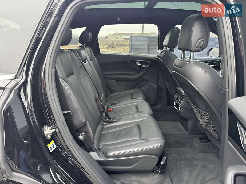 Позашляховик / Кросовер Audi Q7 2017 в Дубні фото 24 Позашляховик / Кросовер Audi Q7 2017 в Дубні