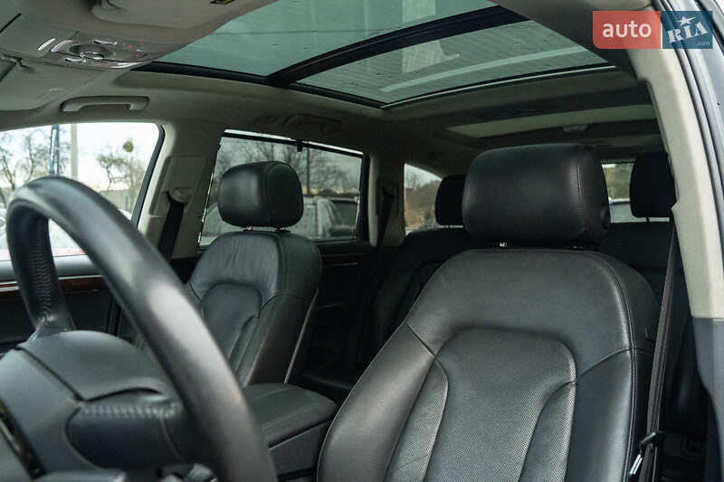 Внедорожник / Кроссовер Audi Q7 2013 в Черновцах