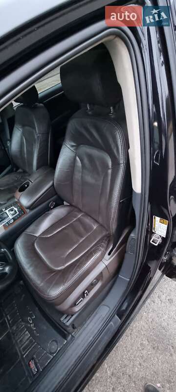 Позашляховик / Кросовер Audi Q7 2010 в Охтирці