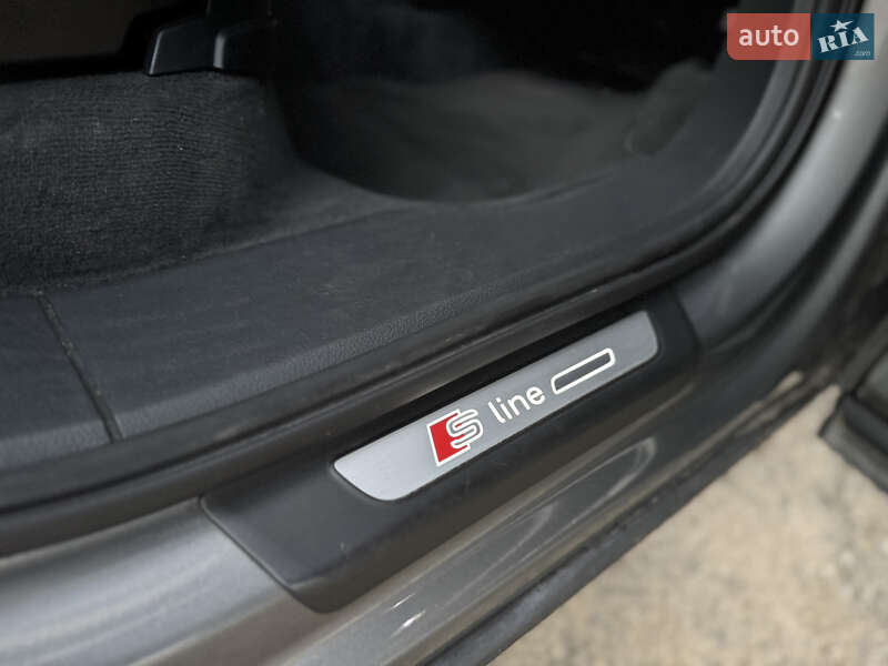 Позашляховик / Кросовер Audi Q7 2016 в Рівному