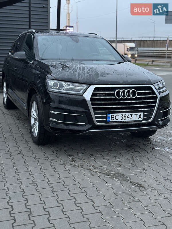 Внедорожник / Кроссовер Audi Q7 2017 в Киеве фото 4 Внедорожник / Кроссовер Audi Q7 2017 в Киеве