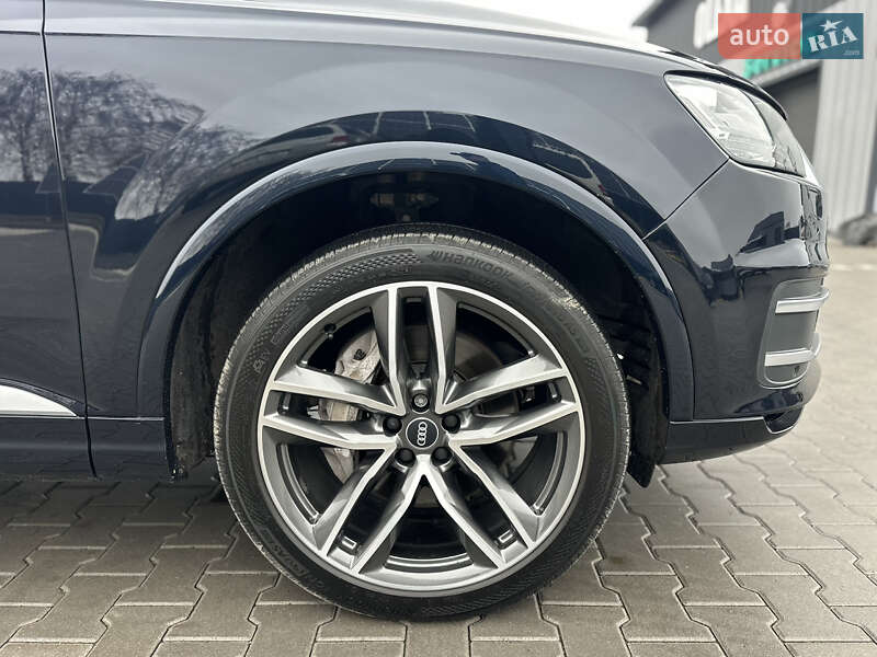 Внедорожник / Кроссовер Audi Q7 2017 в Владимире