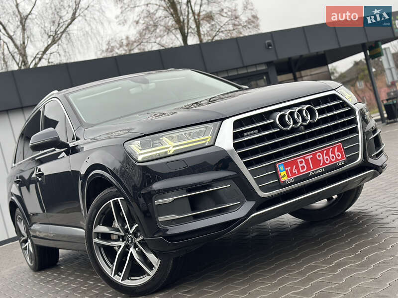 Внедорожник / Кроссовер Audi Q7 2017 в Владимире