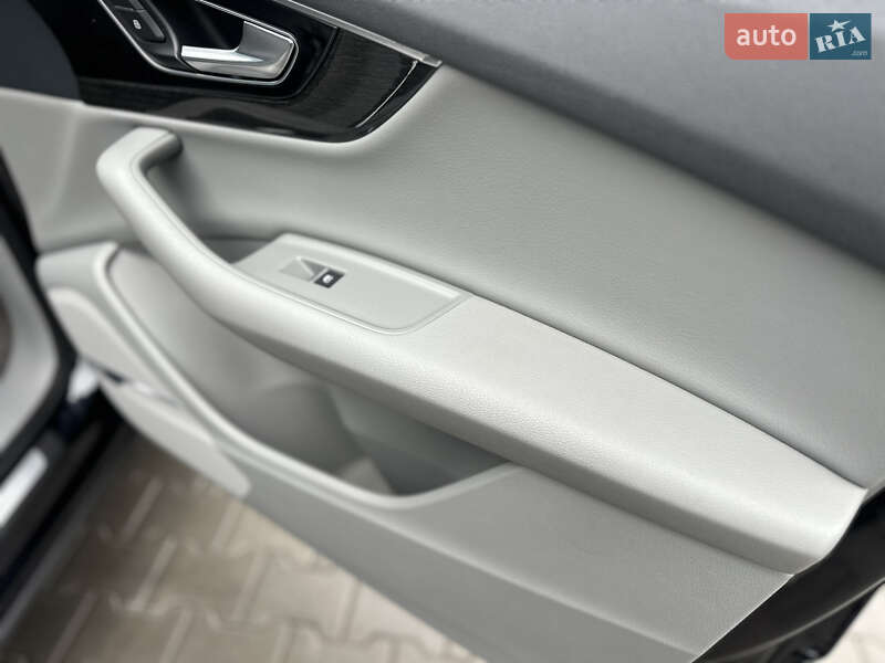 Внедорожник / Кроссовер Audi Q7 2017 в Владимире