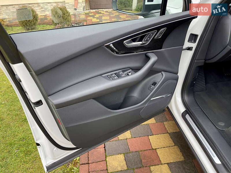 Внедорожник / Кроссовер Audi Q7 2020 в Львове