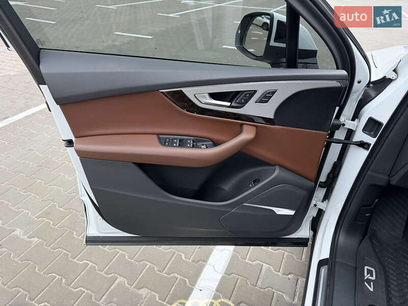 Внедорожник / Кроссовер Audi Q7 2019 в Киеве фото 12 Внедорожник / Кроссовер Audi Q7 2019 в Киеве