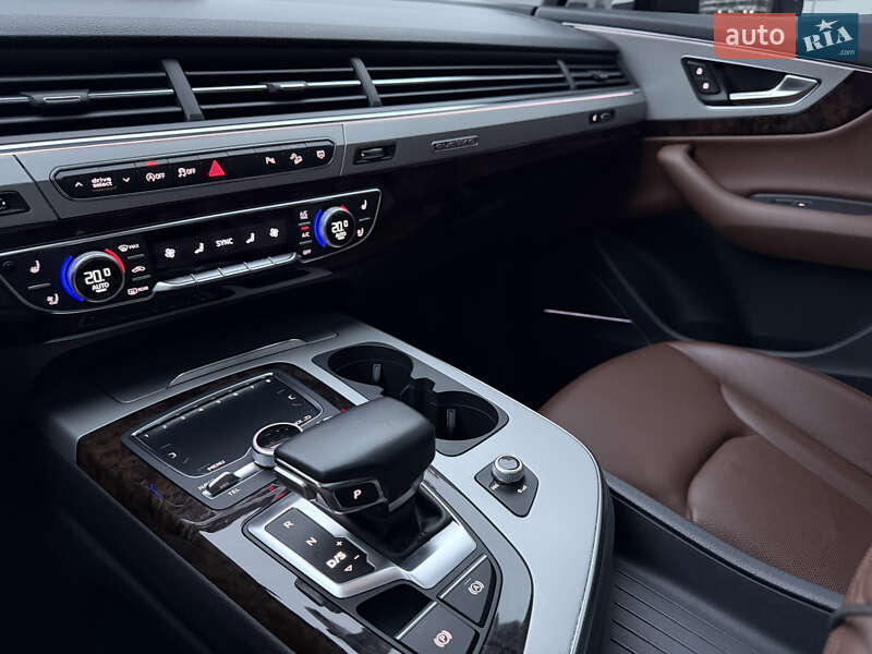 Внедорожник / Кроссовер Audi Q7 2019 в Киеве фото 72 Внедорожник / Кроссовер Audi Q7 2019 в Киеве