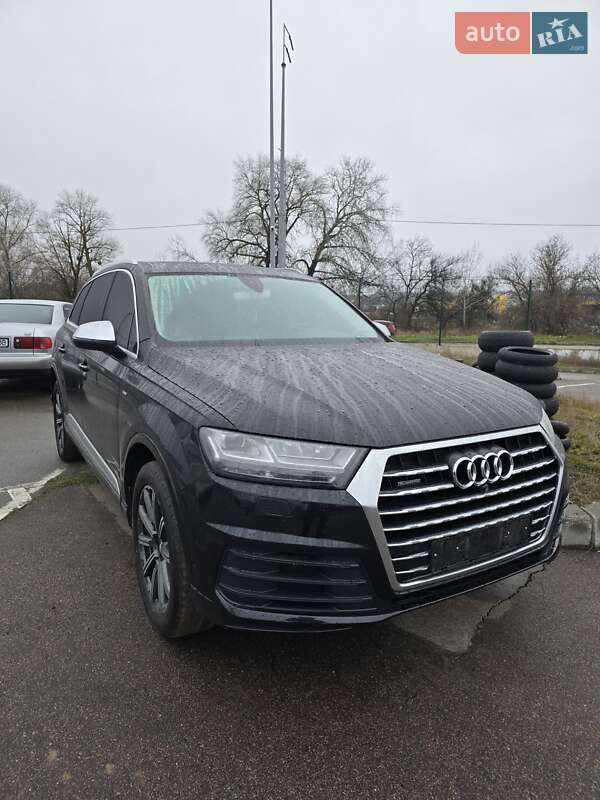 Audi Q7 2015