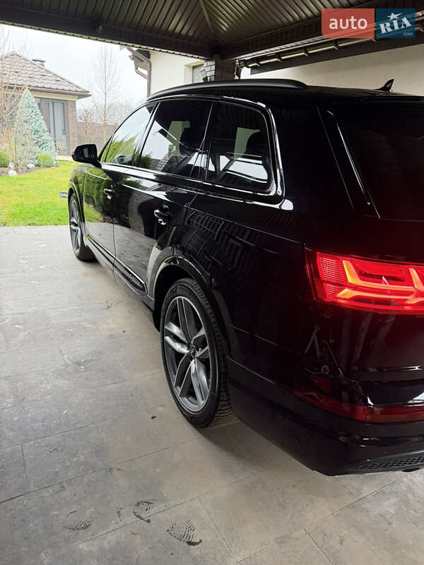 Внедорожник / Кроссовер Audi Q7 2018 в Киеве фото 6 Внедорожник / Кроссовер Audi Q7 2018 в Киеве